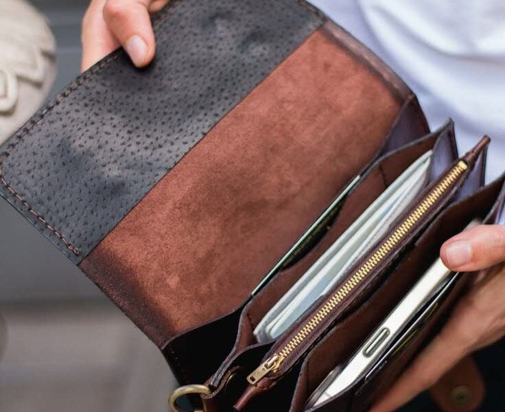 Miễn phí khắc tên khi mua sổ tay và đồ da tại Bullnote