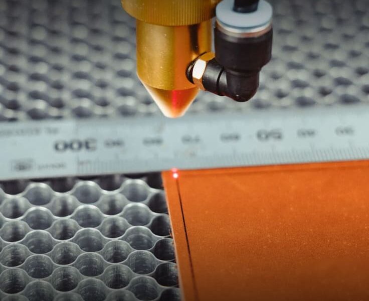 Khắc Laser miễn phí lấy ngay khi mua sổ tay da bò và đồ da thật tại Bullnote