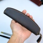 Hộp đựng bút bằng da bò thật màu đen sáp